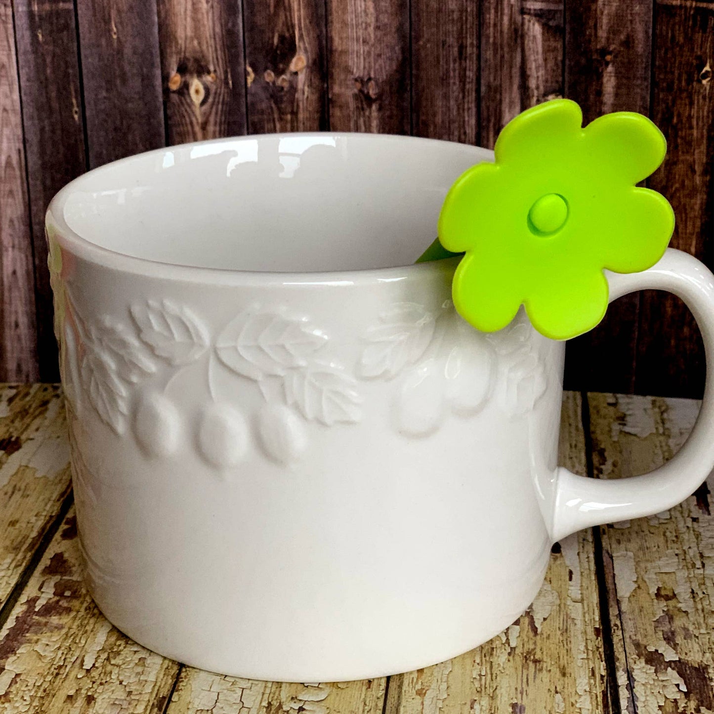 ROOTS IN HARMONY - Tea Strainer, Green Flower