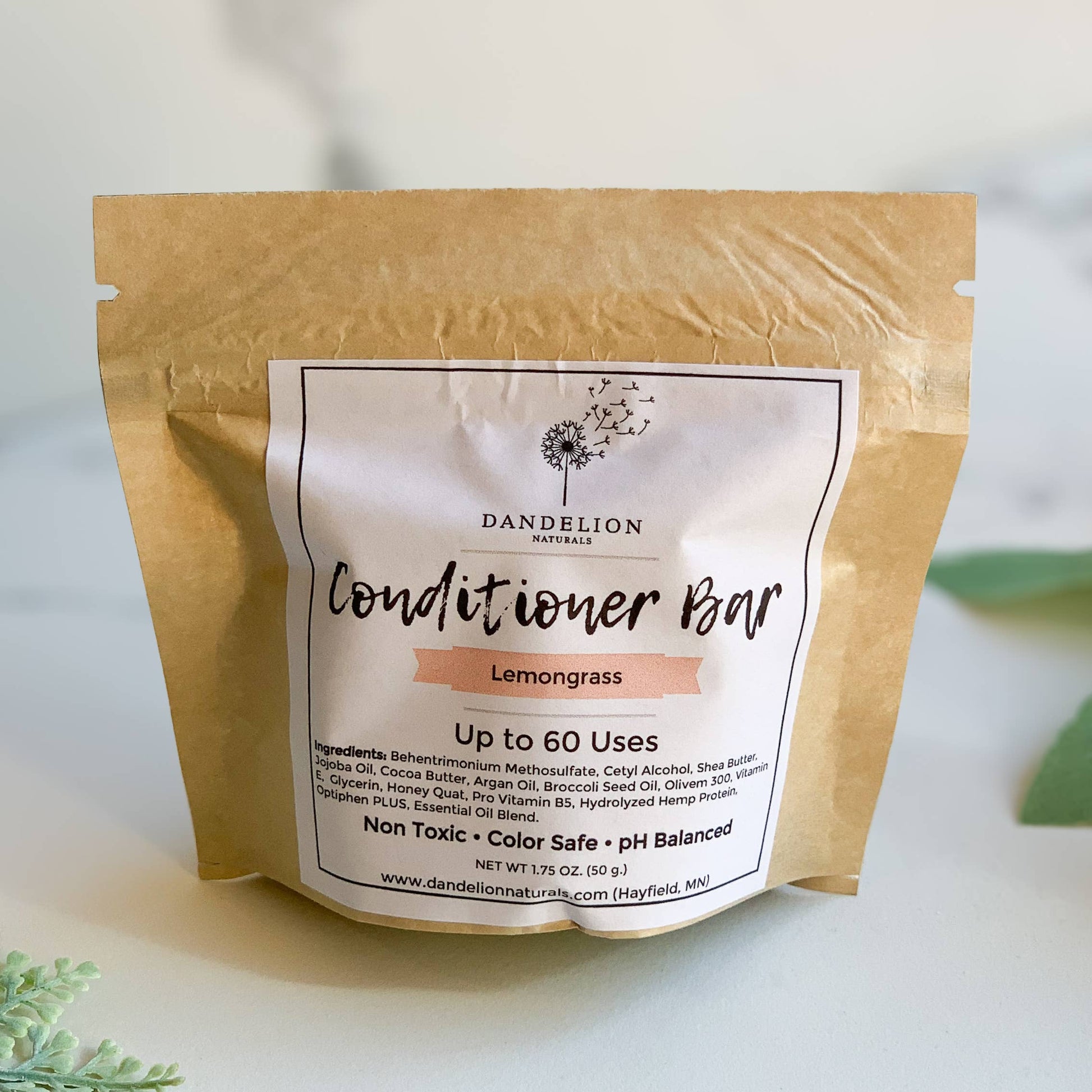 Dandelion Naturals Lemongrass Conditioner Bar packaging with up to 60 uses, non-toxic and pH balanced