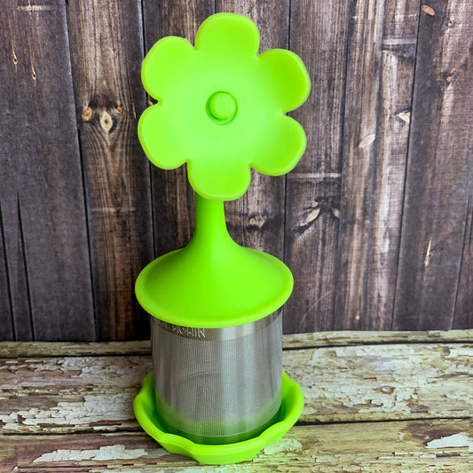ROOTS IN HARMONY - Tea Strainer, Green Flower